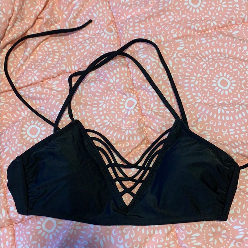 Black bikini top